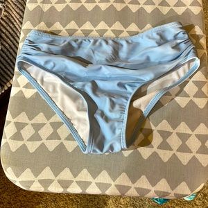 Shein swimsuit bottoms size 140 comparable to a size xxs